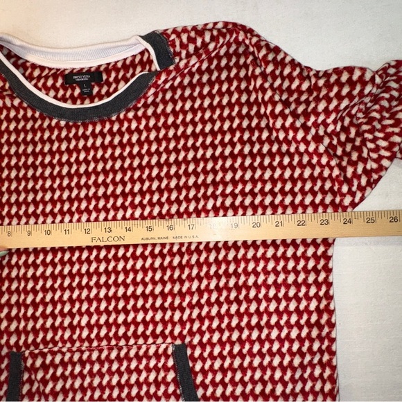 Simply Vera Vera Wang Red and White Patterned Fleece Sweatshirt Large Womens - Picture 5 of 7